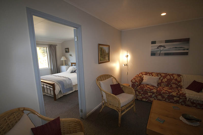 Bedroom & separate Lounge